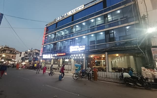 Hotel Ganga Azure