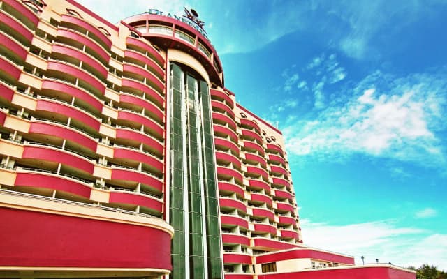 Planet Holiday Hotel & Residence