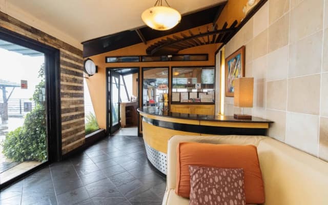 Tagaytay Econo Hotel