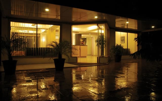 Skylon Hotel