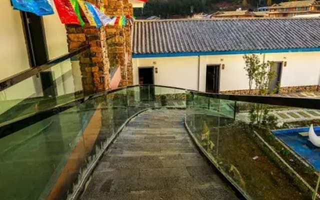 Lugu Lake Lanbo Bay exclusive courtyard