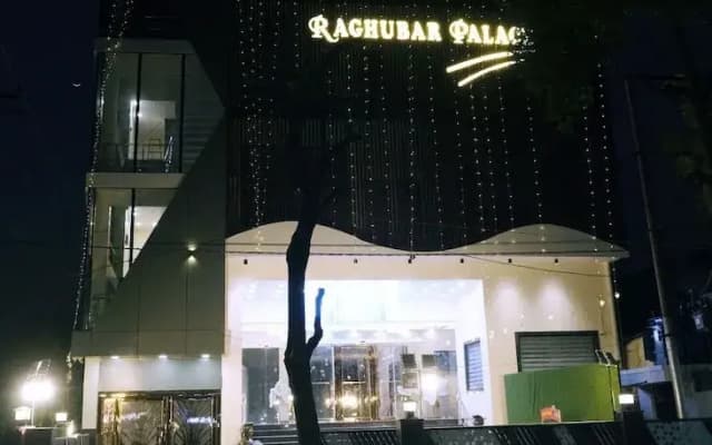 Raghubar Palace