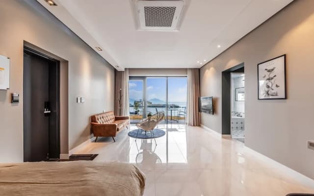 Namhae Lounge 32 Resort A