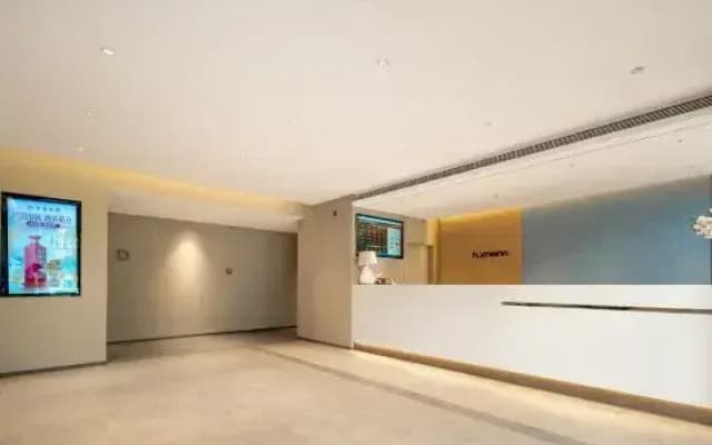 Home Inn (Huayin Huashan Scenic Area Branch)