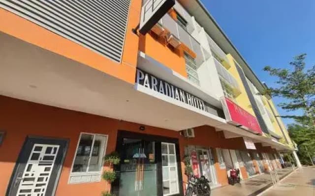 Paradian Hotel