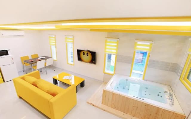 Namiseom The Hue Couple and Spa Pension