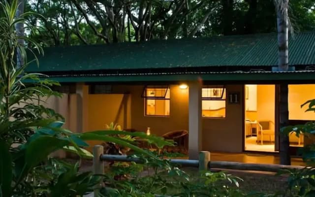 Hotel Numbi and Garden Suites