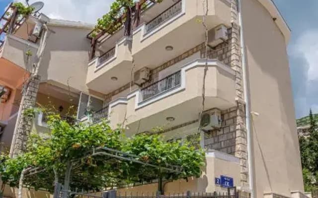 Guest House S-Lux