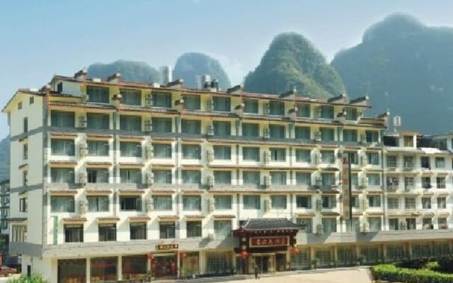 Junlin Hotel (Yangshuo West Street Central Plaza Branch)