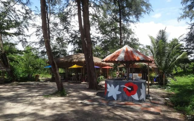 Sand Beach Bungalow