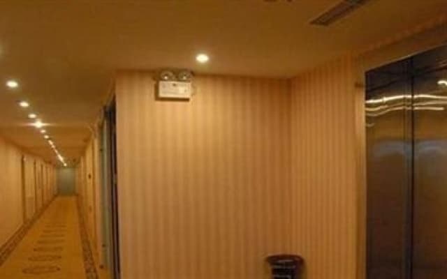 Jinzhou Aike Business Hotel