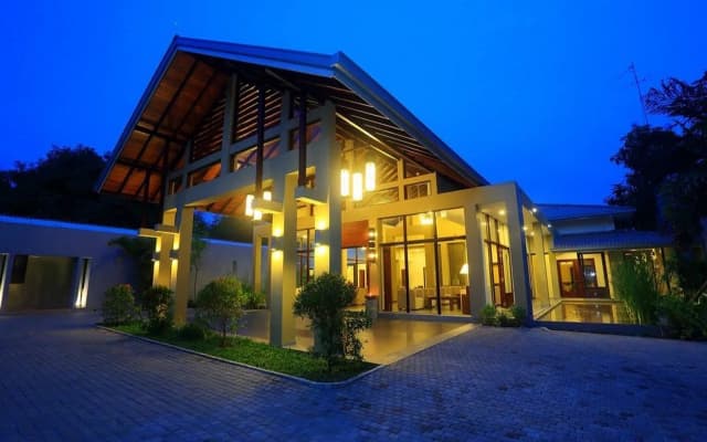 Chaarya Resort & Spa by Chandrika
