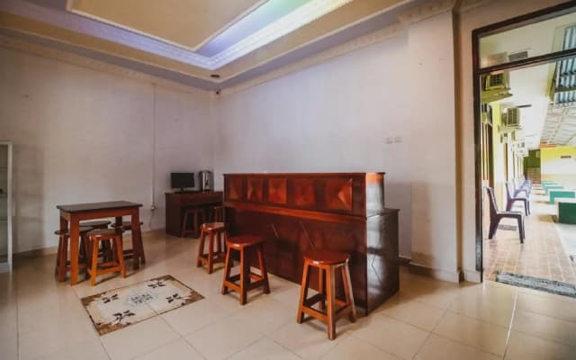 RedDoorz @ Malalayang Manado