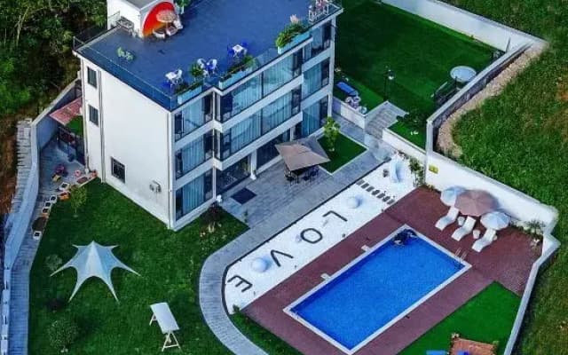 Yizhou Petrichor Mountain View Design Homestay, Anji