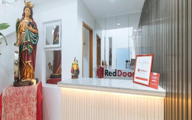 RedDoorz @ St. Catherine Residences Olongapo City