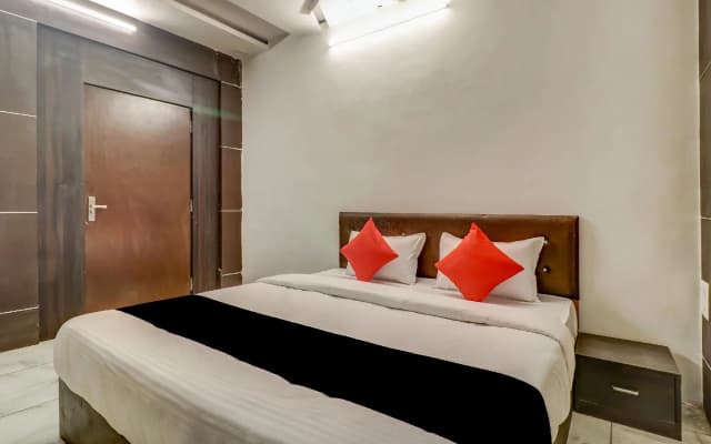 Capital O 72374 Hotel JD3 INTERNATIONAL