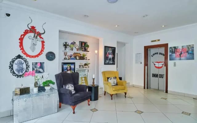Inn & Out Sandton Park