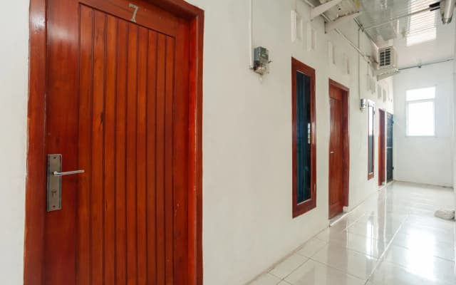 RedDoorz Syariah @ Jalan Panglima Polim Lampung