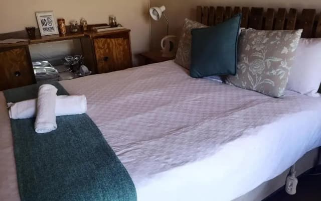 Suzie's Coffee Shop Accommodation