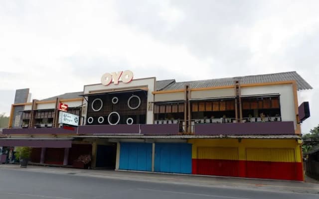 OYO 1885 Wisma Wongso Syariah