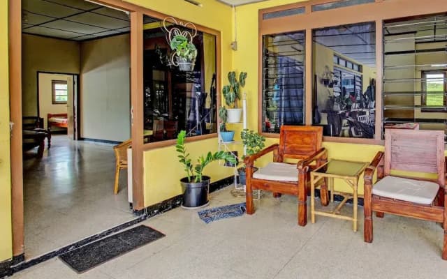 OYO 92534 Fajar Indah Guest House
