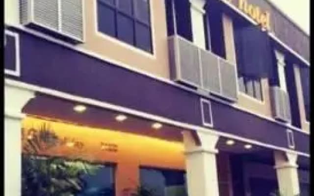 GM Holiday Hotel