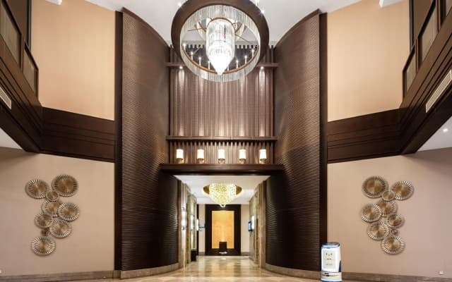 Paxton Vacances Hotel & Suite Sanya