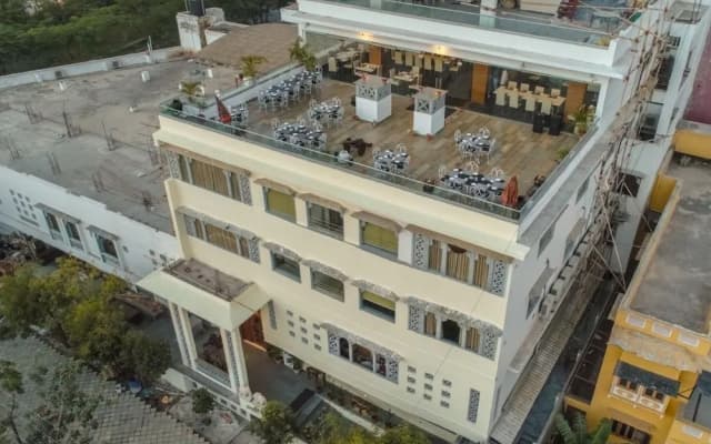 The Ramvilas - A Rooftop Lake View Hotel in Udaipur
