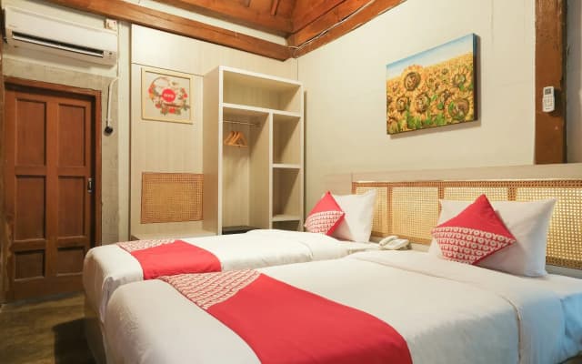 OYO 321 Kampung Lawasan Heritage Cottage