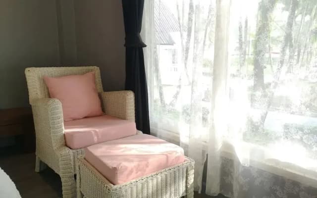 Mrs. Swan Hotel