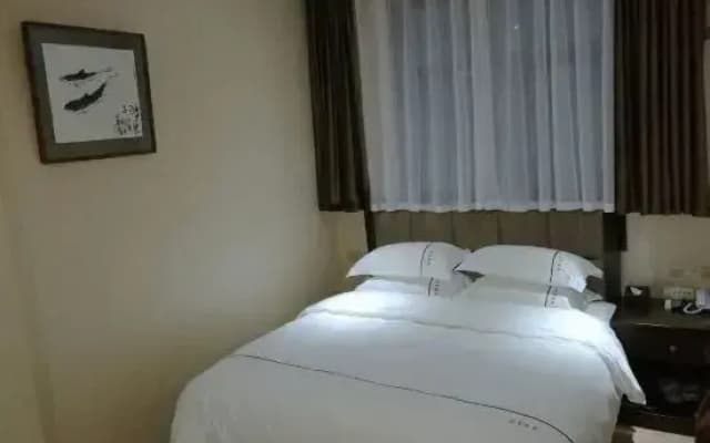 Guangyuan Empress Hot Spring Hotel