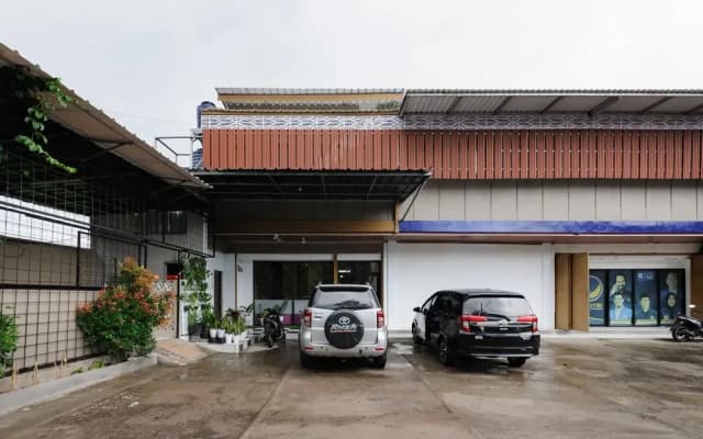 RedDoorz Syariah Plus @ Raisaespace Cianjur