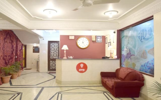 OYO 4694 Hotel City Plaza