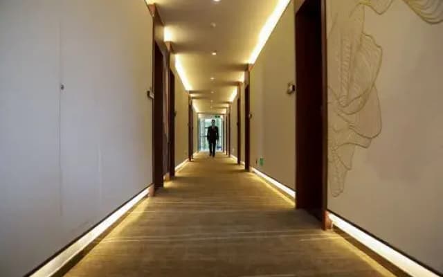 Blossom International Hotel