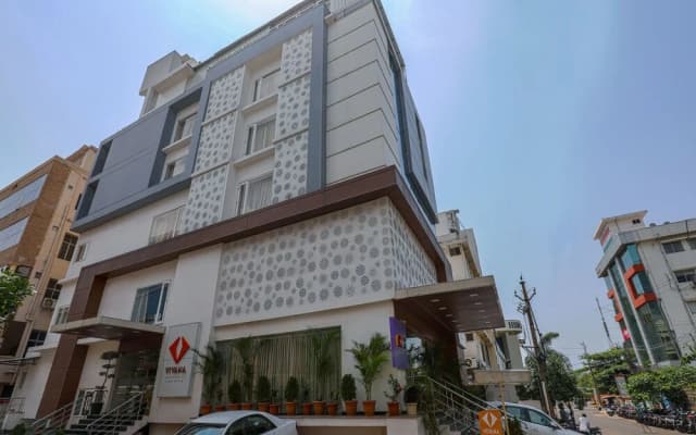 OYO 14282 Hotel Vivana