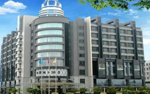 Huifeng Holiday