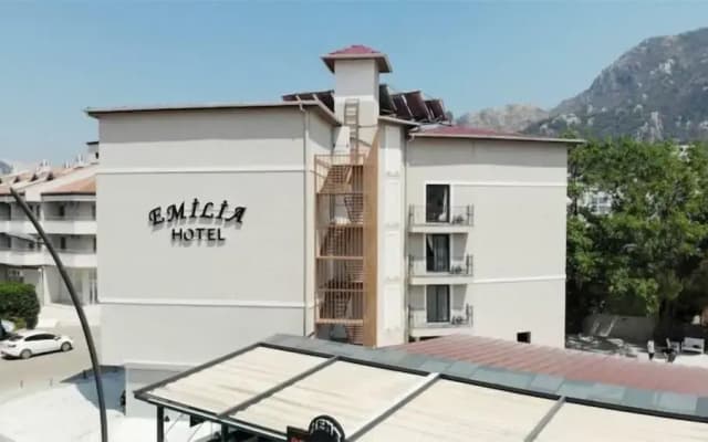 Emilia Hotel