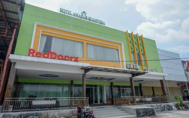 RedDoorz near Bandara Adi Soemarmo Solo