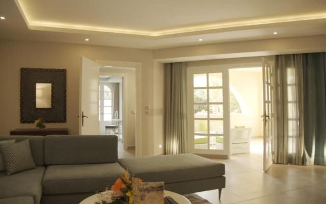 Suites hotel les charmilles & spa