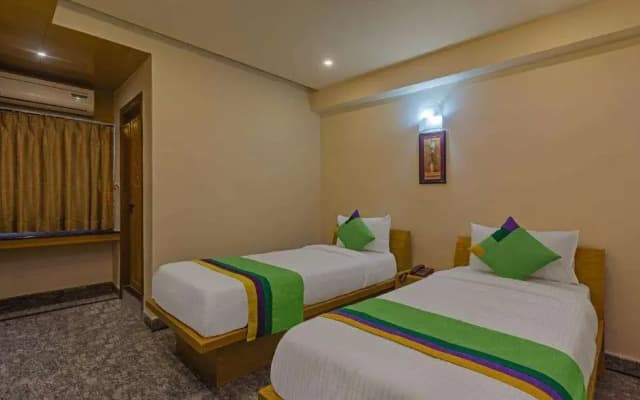 Itsy Hotels Kruthika Inn