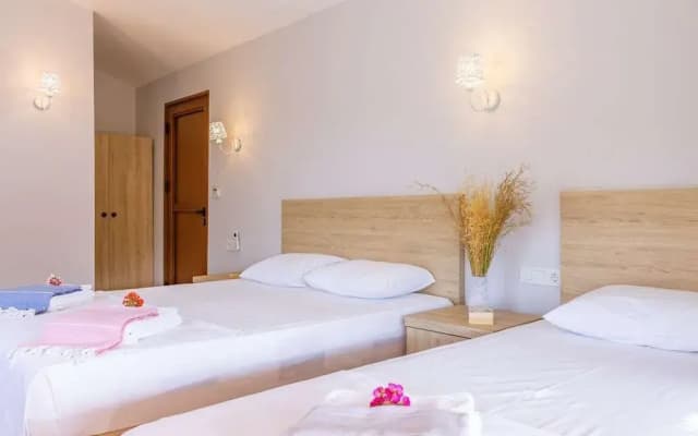 Almond Bungalow Hotel