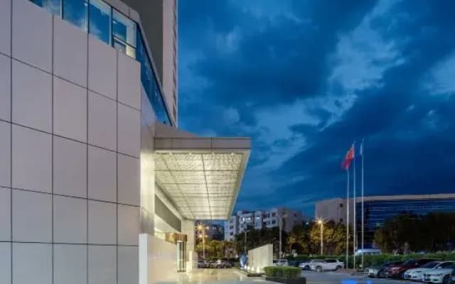 Prince Hotel ( Railway Station&Wanda Plaza)
