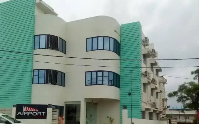 Airport Hotel