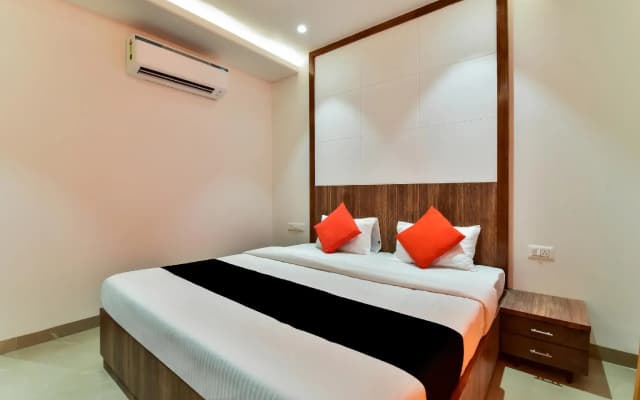 Capital O 78300 Maurya Inn
