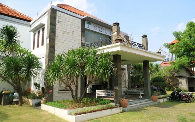 OYO 3910 Teges Inn