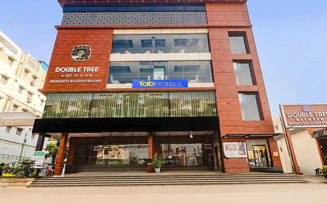 Fabhotel Double Tree