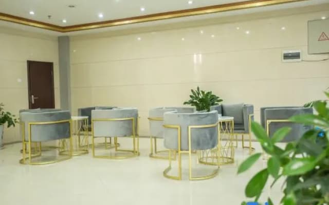 Shanlan Hotel (Yuexishan Goods Great Market)