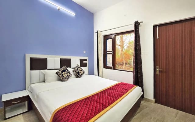 Dhauladhar Inn