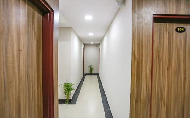FabHotel Season Park 2