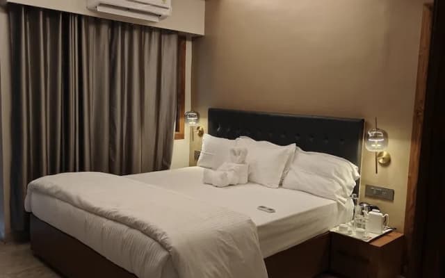 Sakthi Holiday's Inn
